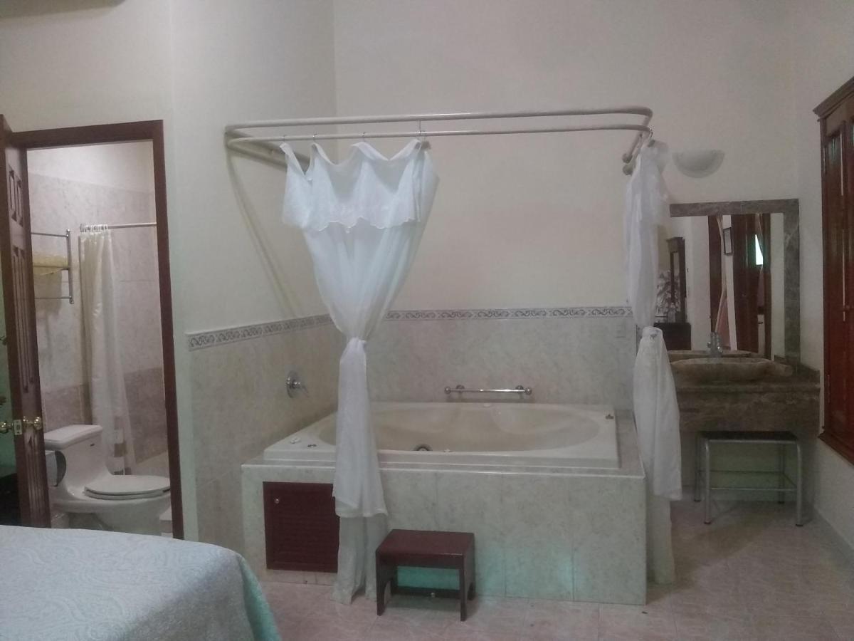 Hotel Casona Misiones Queretaro Luaran gambar